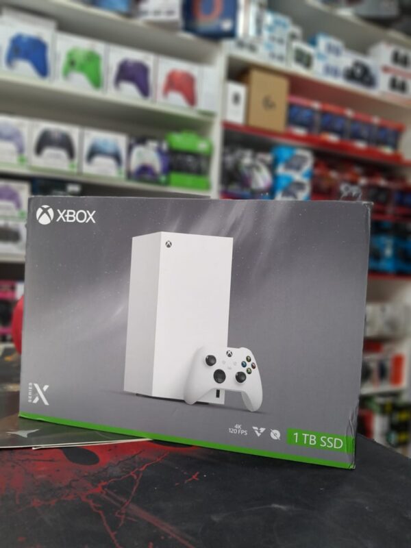 Microsoft Xbox Series X — 1 TB SSD (Robot White)
