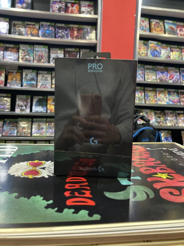 Logitech G PRO Wireless Gaming Mouse LIGHTSPEED